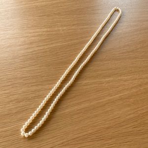 Pearl necklace, 15in long (see photos)